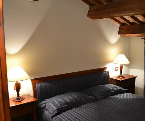 Palazzo Bortolan Konukevi *